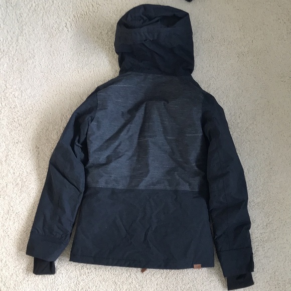 NEW Roxy Snow Jacket - Picture 10 of 13